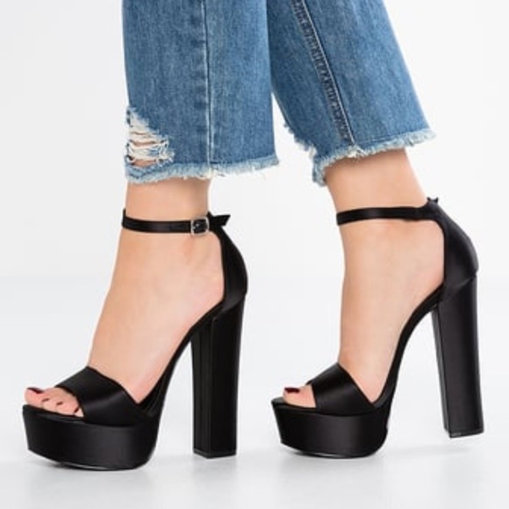 Steve Madden Gonzo Block Heel Ankle Strap Black - image 5